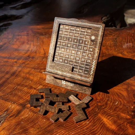 Strata Strike - Wooden Daily Calendar Puzzle - Image 3